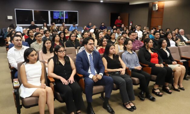 “90 reconocidos por la excelencia”: celebra UACJ logro nacional de sus estudiantes