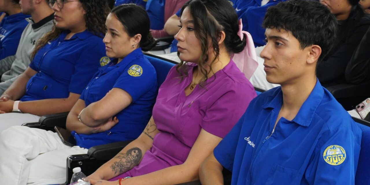 Celebran estudiantes de Enfermería de la UACJ en Nuevo Casas Grandes el Día Internacional de la Enfermería