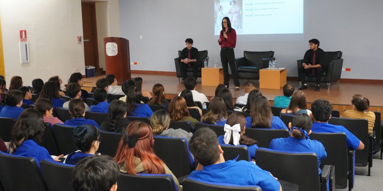 Celebran estudiantes de Enfermería de la UACJ en Nuevo Casas Grandes el Día Internacional de la Enfermería