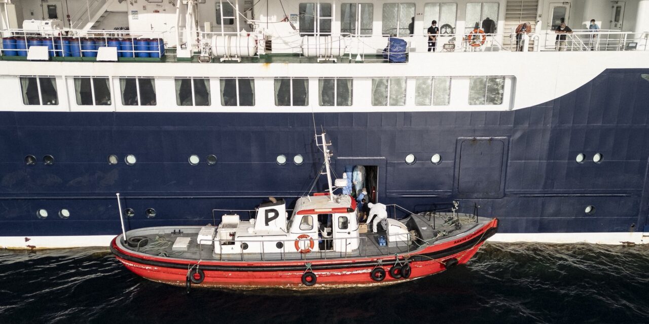 Evacúan pacientes de crucero holandés por brote de hantavirus; ya hay muertos y alarma internacional