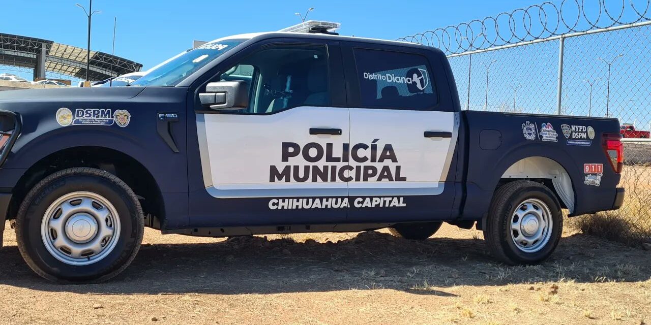 Sheinbaum critica uso de logotipos de NYPD en patrullas de Chihuahua