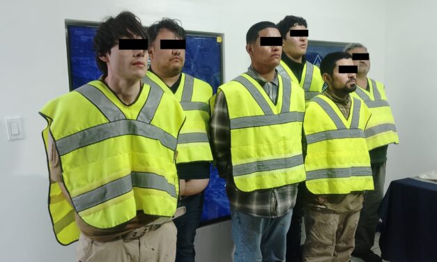 Rescatan a cuatro víctimas de secuestro exprés y detienen a seis armados en jardín de eventos de Ciudad Juárez