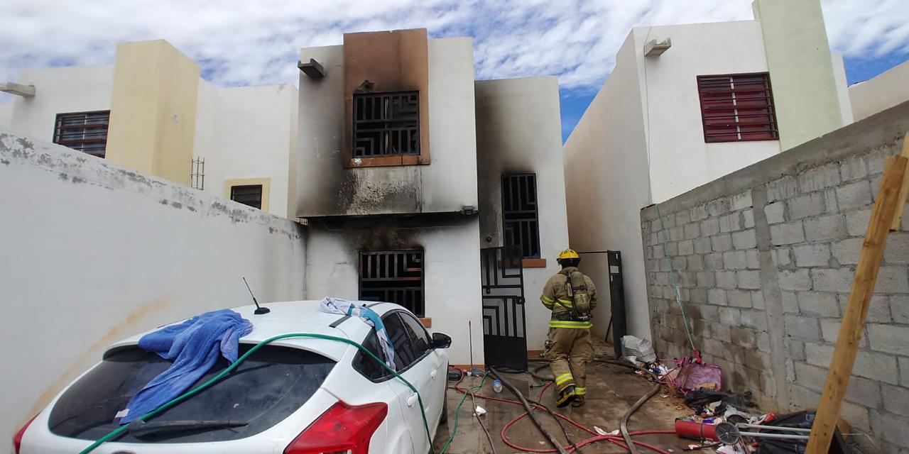 Incendio en vivienda deja dos mujeres sin vida y dos hombres lesionados en Portales de San Pedro