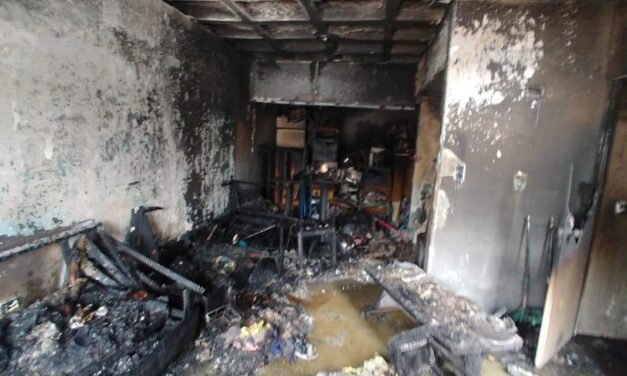 Incendio en vivienda deja dos mujeres sin vida y dos hombres lesionados en Portales de San Pedro