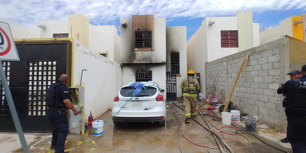 Incendio en vivienda deja dos mujeres sin vida y dos hombres lesionados en Portales de San Pedro