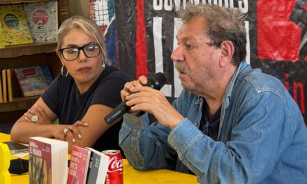 Recibe UACJ a Paco Ignacio Taibo II en encuentro literario con estudiantes