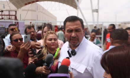 Denuncia Cruz Pérez Cuéllar restricciones para entregar obras en escuelas; realizará volanteo afuera de planteles