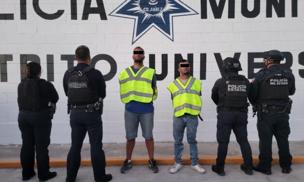 Persecución termina en choque y deja dos detenidos; una mujer y una menor resultaron lesionadas