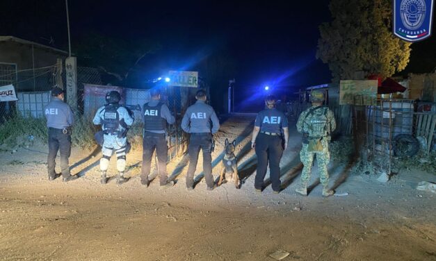 Localizan cuerpo enterrado en patio de vivienda en Ciudad Juárez