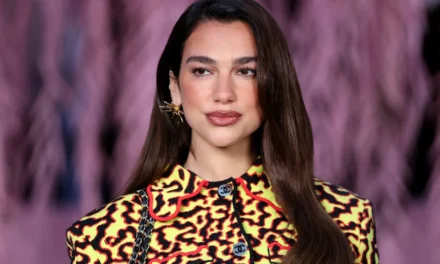 Dua Lipa demanda a Samsung; acusa a la marca de usar su imagen para vender pantallas