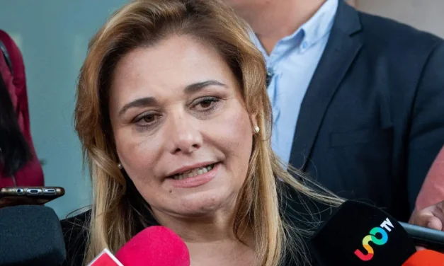 Cámara de Diputados recibe solicitud de juicio político contra Maru Campos