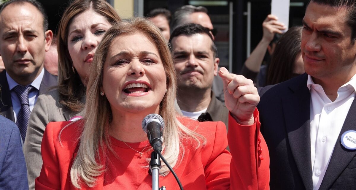 Maru Campos convierte comparecencia ante la FGR en discurso de confrontación política y victimización