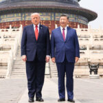 Trump y Xi Jinping buscan fortalecer cooperación económica y reducir tensiones globales en histórica cumbre en Beijing