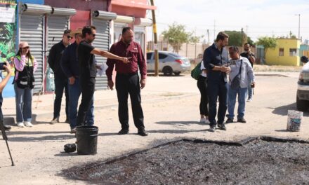 Supervisa el Alcalde Ortiz Orpinel trabajos de bacheo en el suroriente de la ciudad