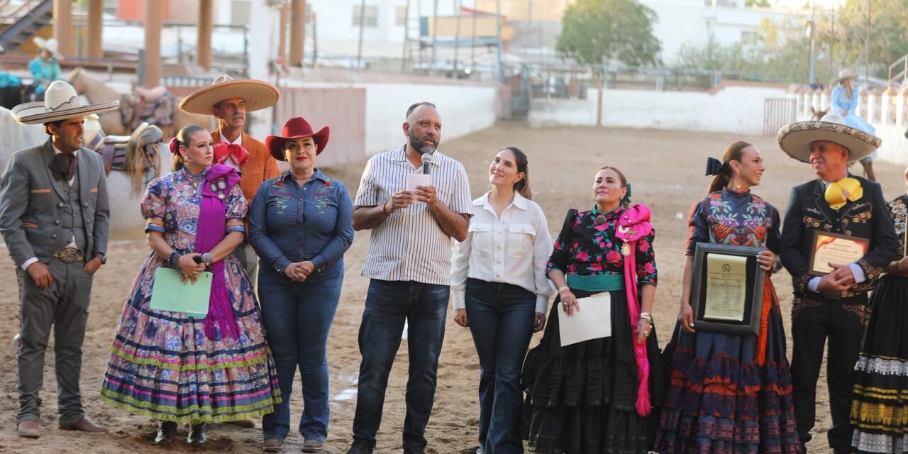 Asiste el presidente municipal Ortiz Orpinel al congreso Estatal de Charrería
