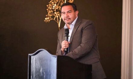Cruz Pérez Cuéllar concluye gira por el noroeste y acusa abandono del Gobierno Estatal