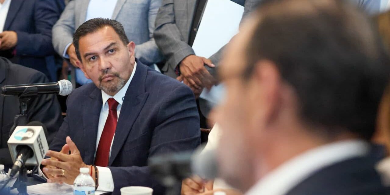 CRUZ VA AL CONGRESO, EXHIBE ADEUDO HEREDADO Y ACUSA “BERRENCHE” DEL PAN
