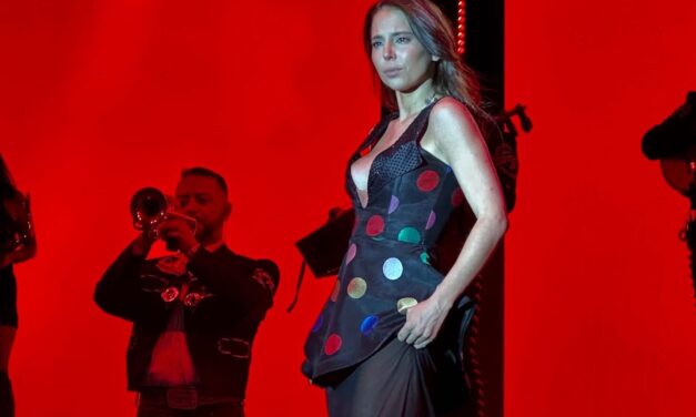 ¡La gran presentación de Majo Aguilar hizo vibrar a los juarenses!