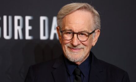 Spielberg muestra su fascinación por los extraterrestres en su nuevo filme