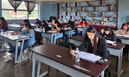 Presentan más de mil aspirantes examen de admisión a la Upnech