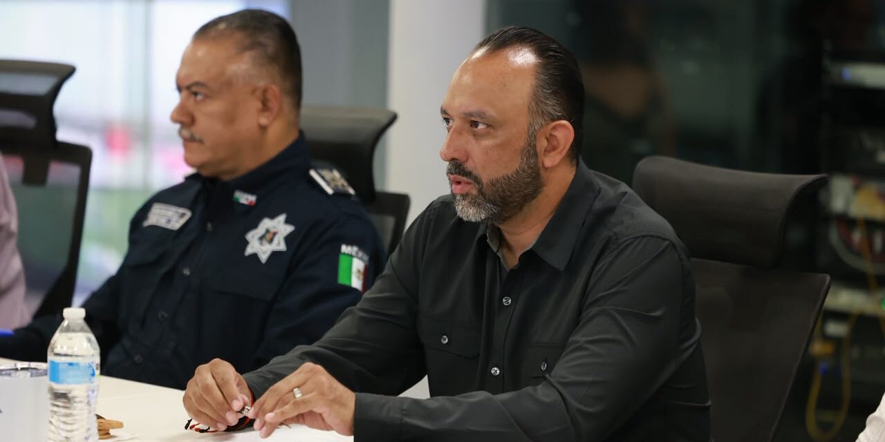 Cruz Pérez Cuéllar deja estafeta de la Mesa de Seguridad a Héctor Ortiz previo a solicitar licencia