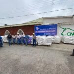 Entrega Gobierno del Estado 80 toneladas de maíz rolado a productores pecuarios del municipio de Ahumada