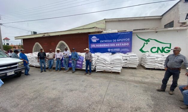 Entrega Gobierno del Estado 80 toneladas de maíz rolado a productores pecuarios del municipio de Ahumada