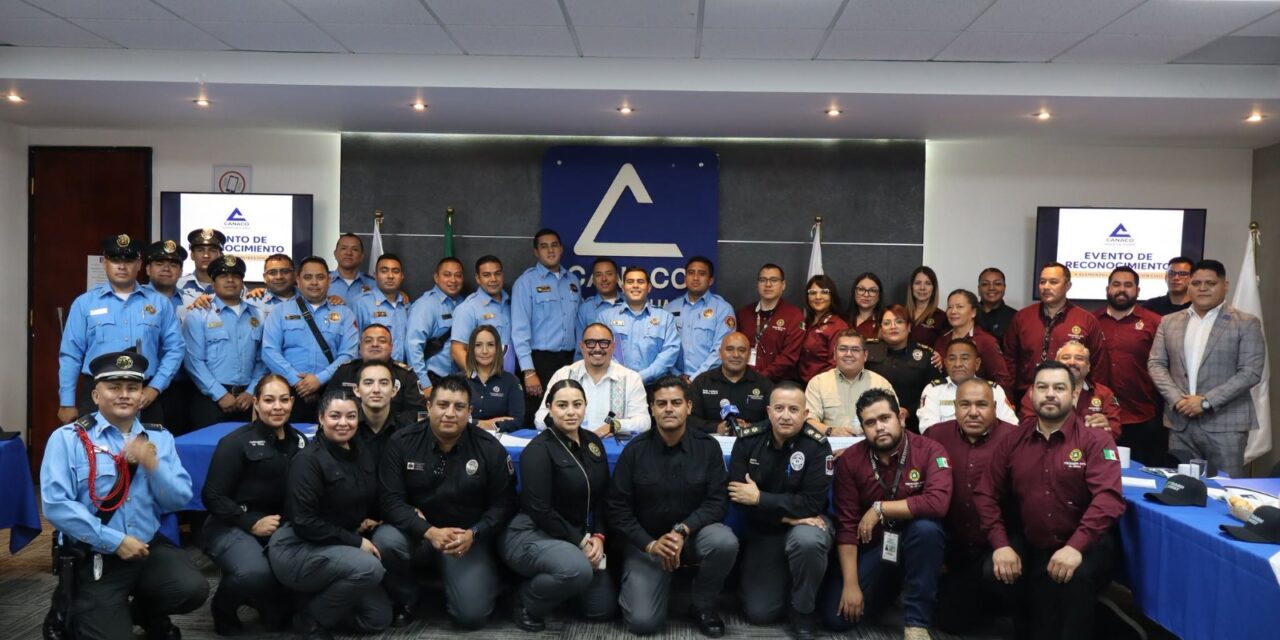 CANACO reconoce a elementos de Protección Civil por su labor en favor de Ciudad Juárez