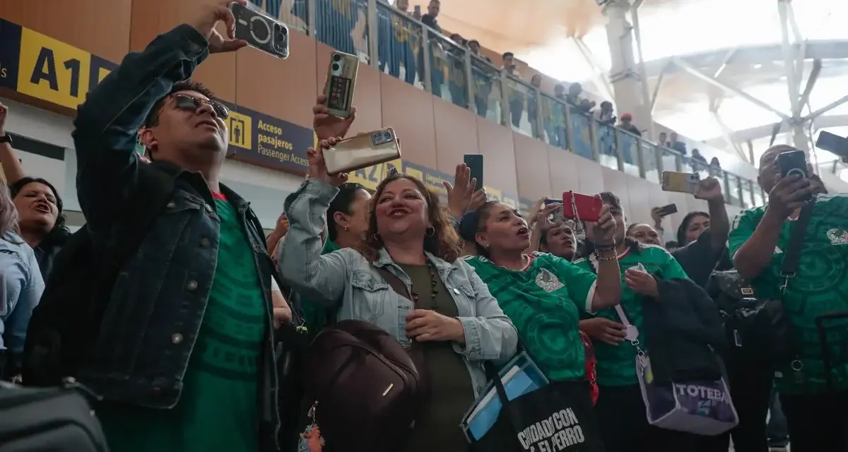 AICM vive la fiesta del Mundial ante la llegada masiva de turistas