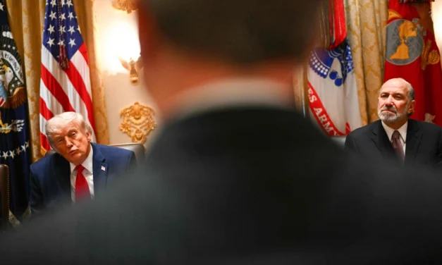 Presunta red de influencias en torno a Trump vuelve al escrutinio público