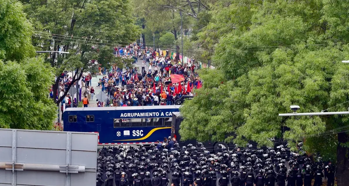 Con actos violentos buscan “montar” una imagen de caos en México: Sheinbaum