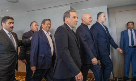 Irán abandona sede de negociaciones con EU en Suiza tras amenazas de Trump