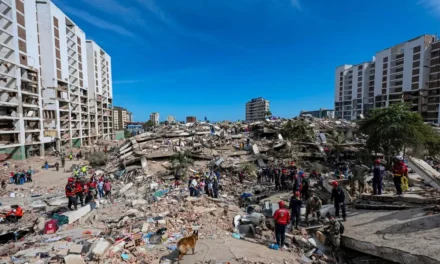 Víctimas mortales del terremoto ascienden a mil 450; continúa la búsqueda de sobrevivientes