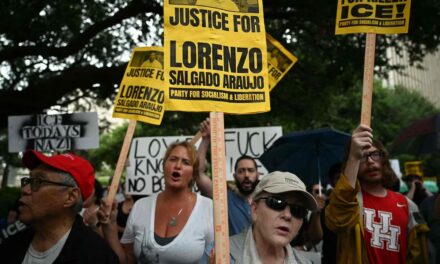 Sheinbaum anuncia denuncias ante Departamento de Justicia de EU por muerte de 17 connacionales