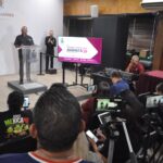Reconoce el Alcalde Ortiz Orpinel la labor de Bomberos en incendio de centro de acopio