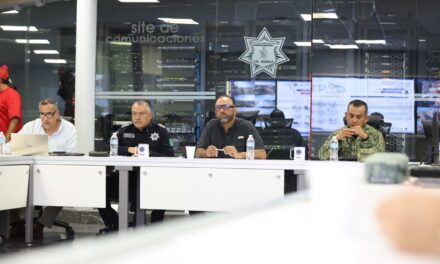 Reconocen labor de Bomberos y corporaciones tras incendio en centro de acopio