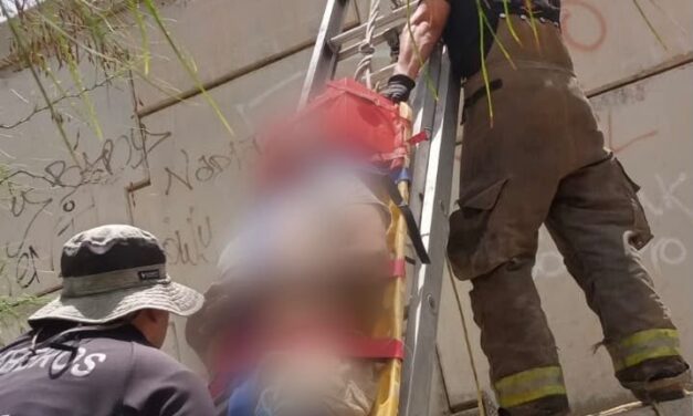 Movilización en canal pluvial: rescatan a persona lesionada en Juan Gabriel y Barranco Azul