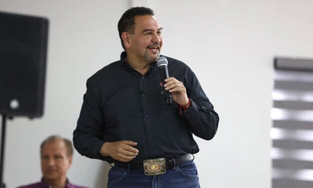 Cruz Pérez Cuéllar asegura liderar encuestas internas de Morena y llama a fortalecer la unidad en Chihuahua
