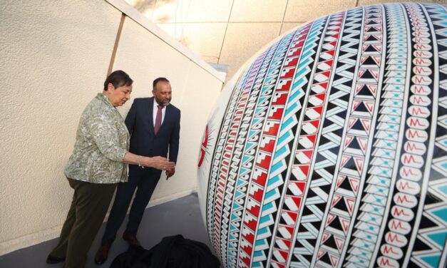 Consulado de México en El Paso inaugura exposición de Mata Ortiz y presenta El Sol de Paquimé