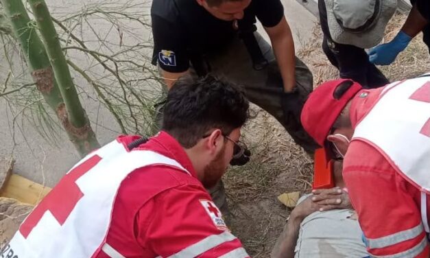 Movilización en canal pluvial: rescatan a persona lesionada en Juan Gabriel y Barranco Azul