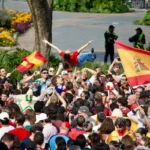 España desata la fiesta en Cibeles; aficionados reivindican a México como el gran anfitrión del Mundial 2026
