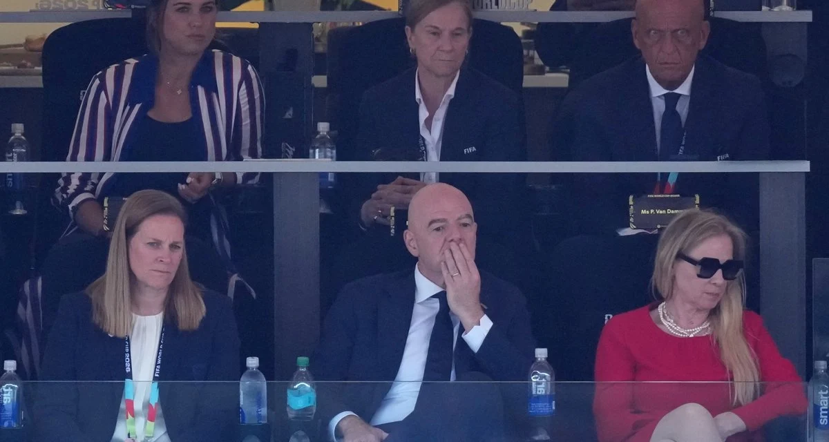Infantino será denunciado ante el COI por posible vulneración de la neutralidad política tras caso Balogun