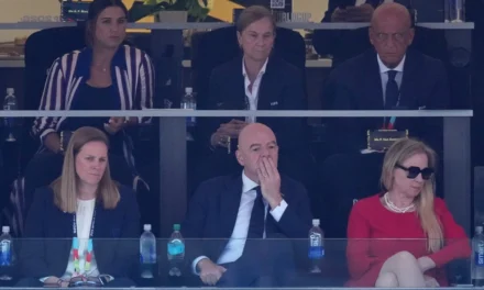 Infantino será denunciado ante el COI por posible vulneración de la neutralidad política tras caso Balogun