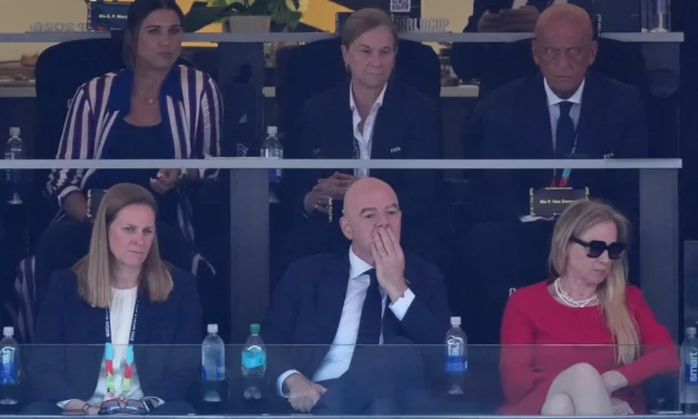 Infantino será denunciado ante el COI por posible vulneración de la neutralidad política tras caso Balogun