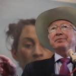 Ken Salazar afirma que no “mintió” sobre captura de “El Mayo”