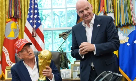 Se multiplican las voces que piden la renuncia de Gianni Infantino a la FIFA