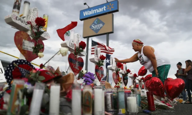 A 7 años de la masacre de Walmart, El Paso y Juárez mantienen viva la memoria