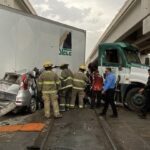 Muere una persona tras choque de vehículo contra el tren en Parque Industrial Juárez