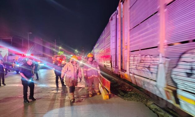 Tren arrolla a hombre en el Centro de Juárez; pierde una mano