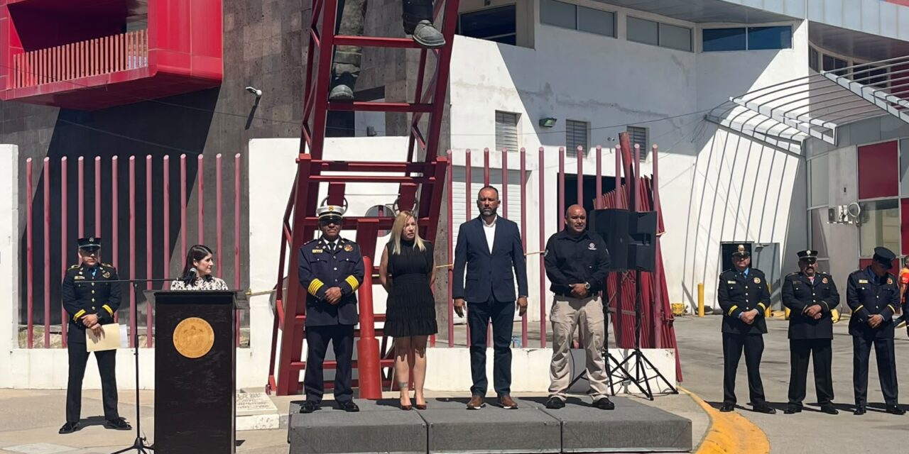 Rinde Municipio homenaje a bomberos caídos en cumplimiento de su deber